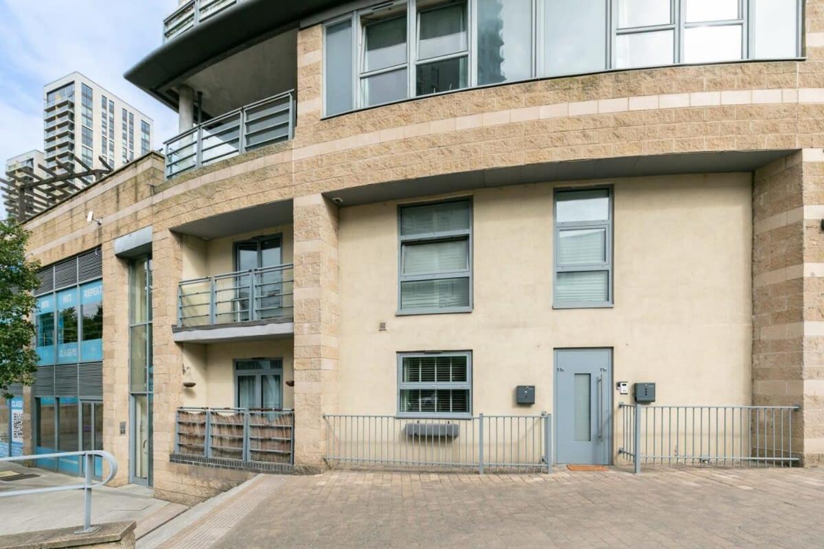 Spacious 1 Bedroom Apartment In Central Woking Luaran gambar