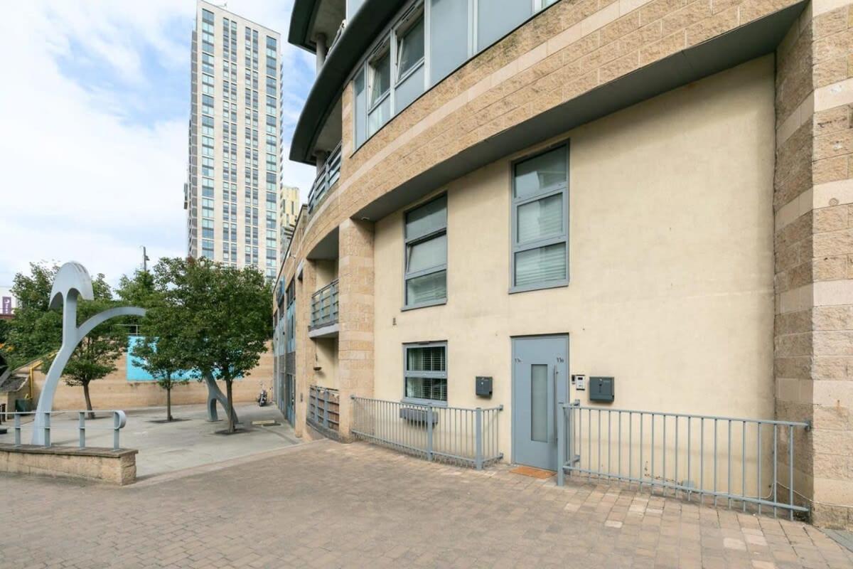 Spacious 1 Bedroom Apartment In Central Woking Luaran gambar